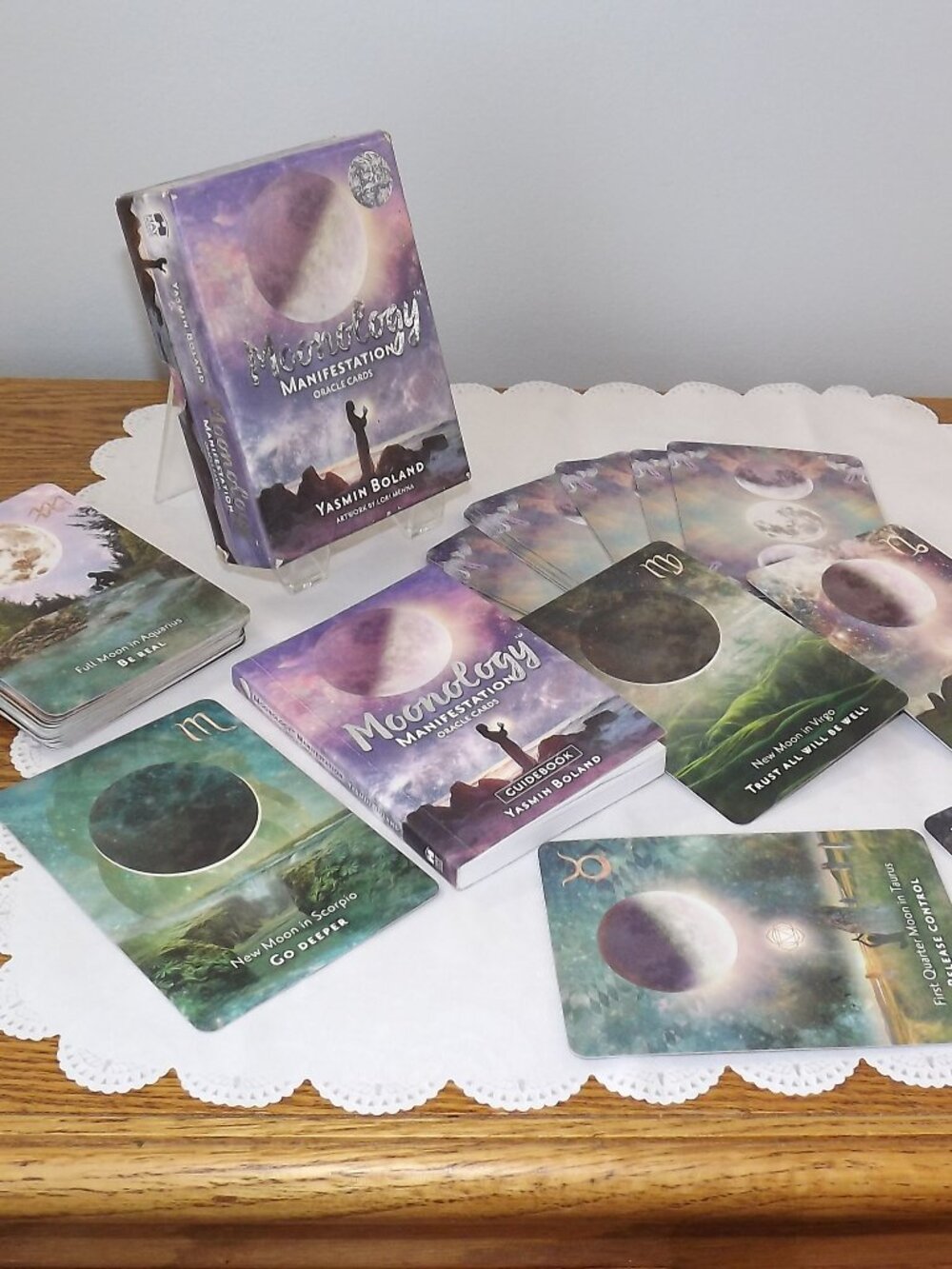 Moonology Manifestation Oracle Cards by Yasmin Boland (Hay House)